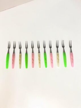 Vintage 12 Appetizer Cocktail Forks Floral Lucite Handles